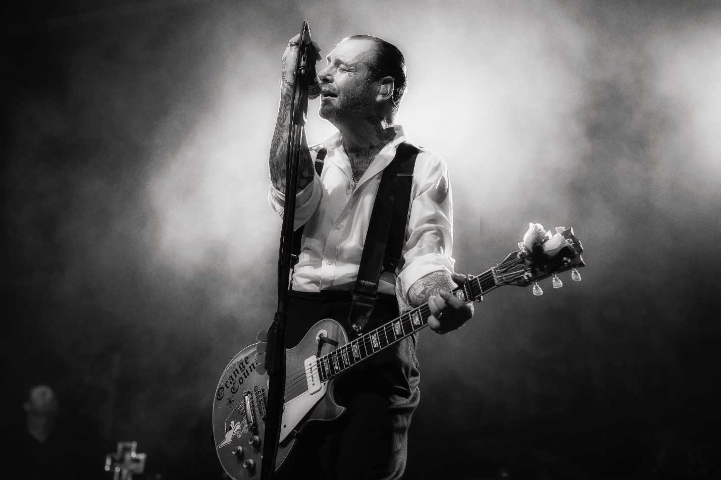 MIKE NESS - SOCIAL DISTORTION